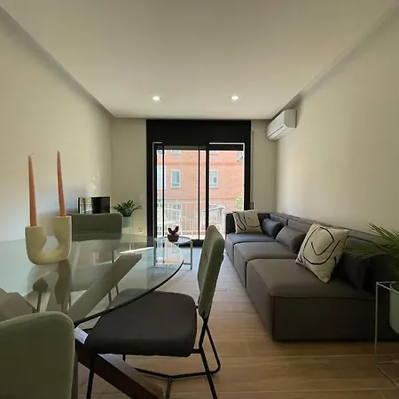 Superflat Near 15' Center *