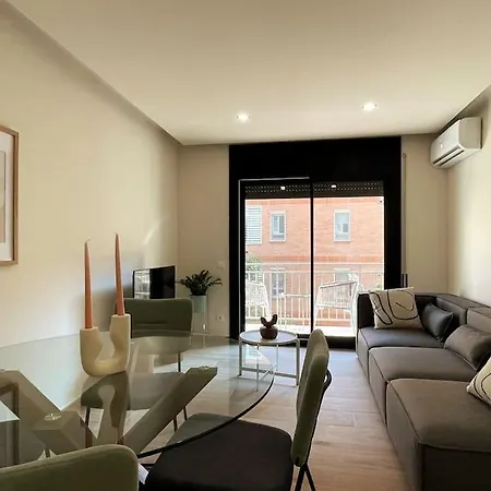 Superflat Near 15' Center