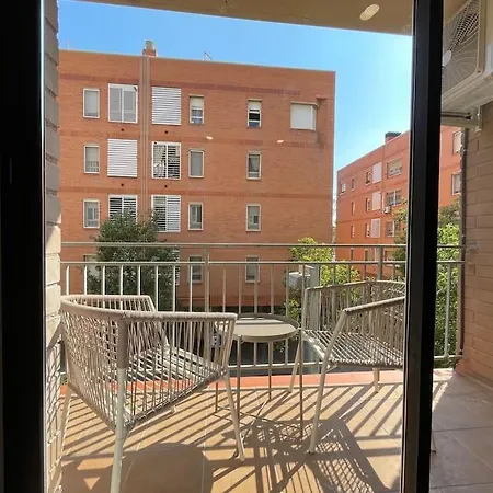 Superflat Near 15' Center Apartment *