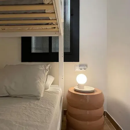 Superflat Near 15' Center Apartment *