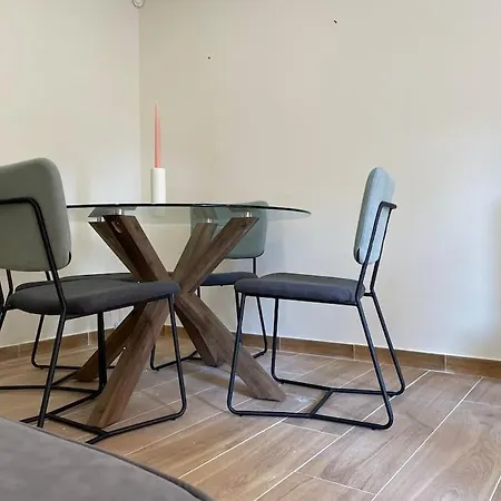 Superflat Near 15' Center